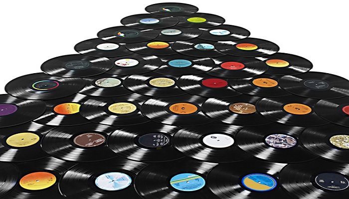 In Just 7 Years, Vinyl Records Have Gone from ‘Fad’ to ‘Billion Dollar Industry’ In Just 7 Years, Vinyl Records Have Gone from ‘Fad’ to ‘Billion Dollar Industry’