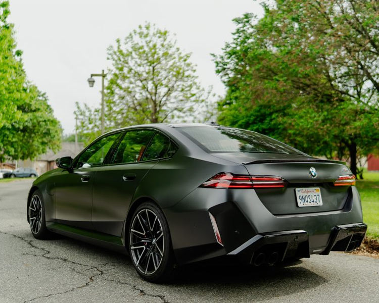 2025 BMW M5