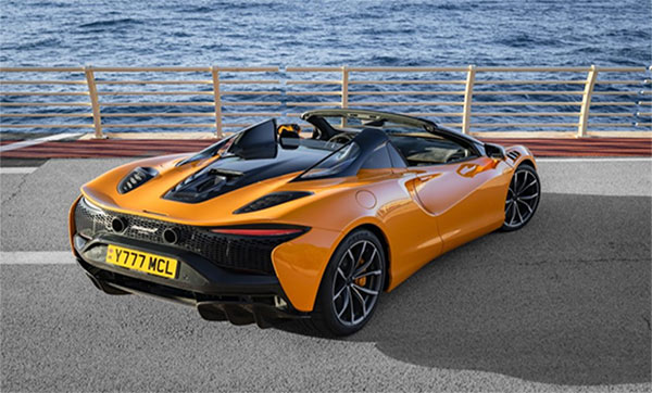 2025 Artura Spider