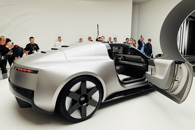 Technical Simplicity Audi Concept C Highlighted at IAA Mobility Show in Munich, Germany