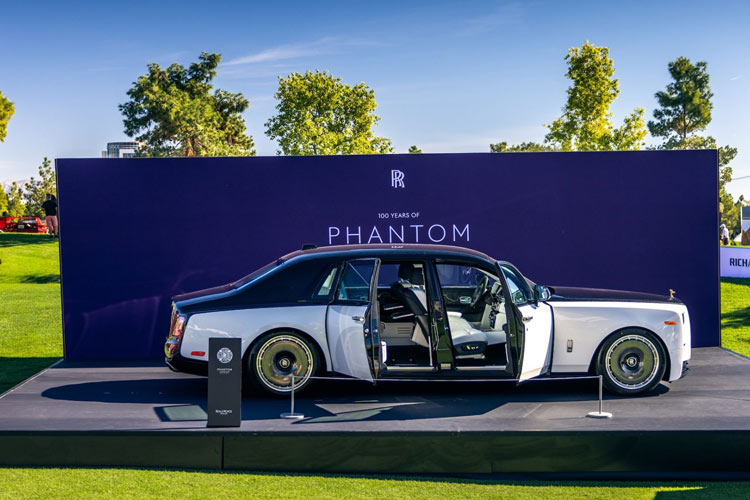 https://www.automotiverhythms.com/rolls-royce-debuts-phantom-centenary-private-collection-in-las-vegas/