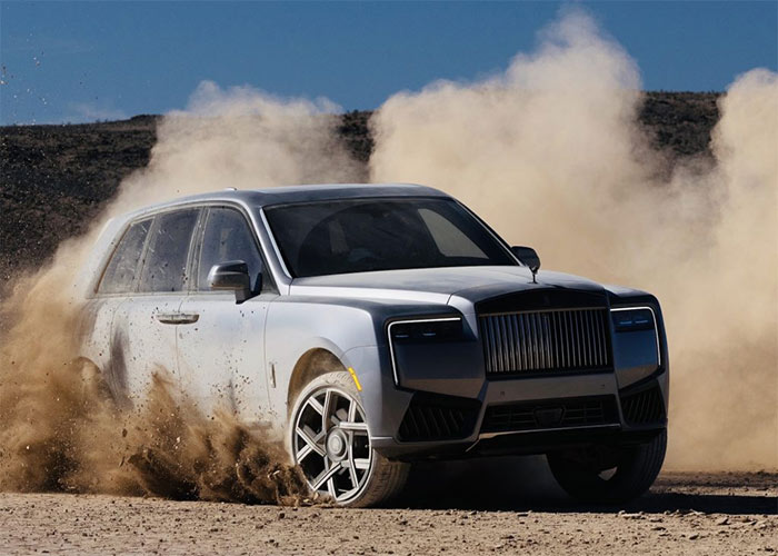 Rolls-Royce-Black-Badges-Challenge-Nevada’s-Desert-Storm